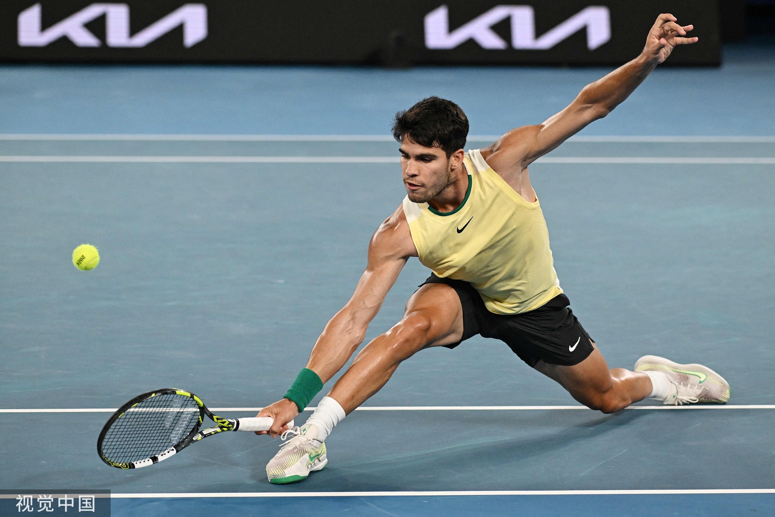 美网险胜澳网，兹维列夫状态火热