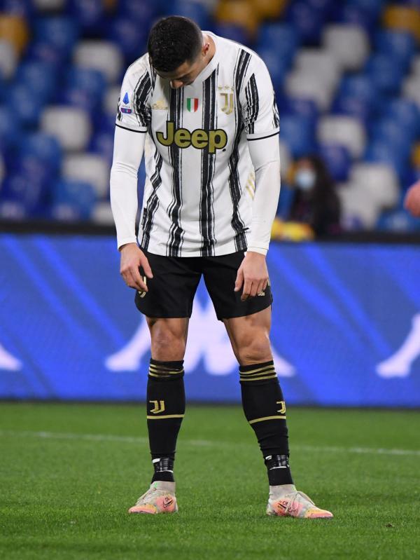 那不勒斯逆转取胜,赢得三连胜 那不勒斯逆转取胜,赢得三连胜